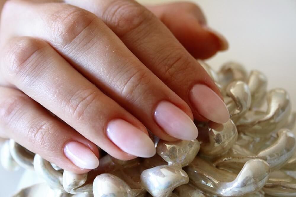 Gelnagel Hande Heinzel Nails Beauty